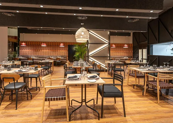 Mediterranean Palace Отель