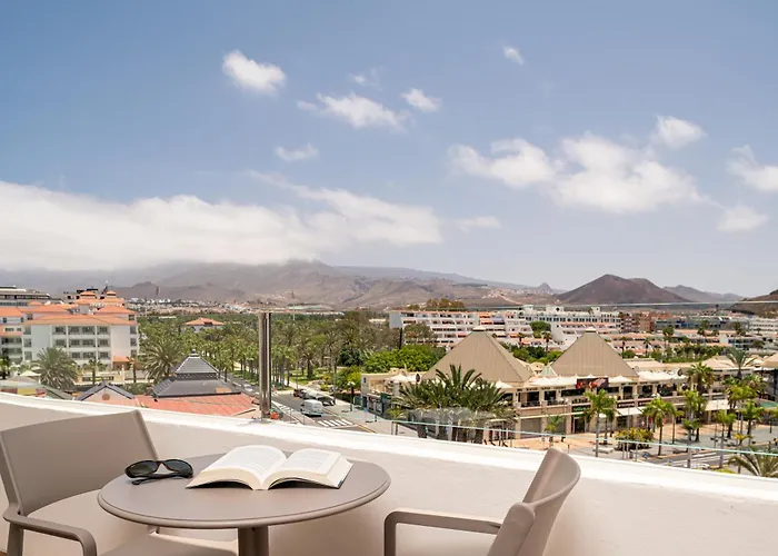 Отель Mediterranean Palace 5*