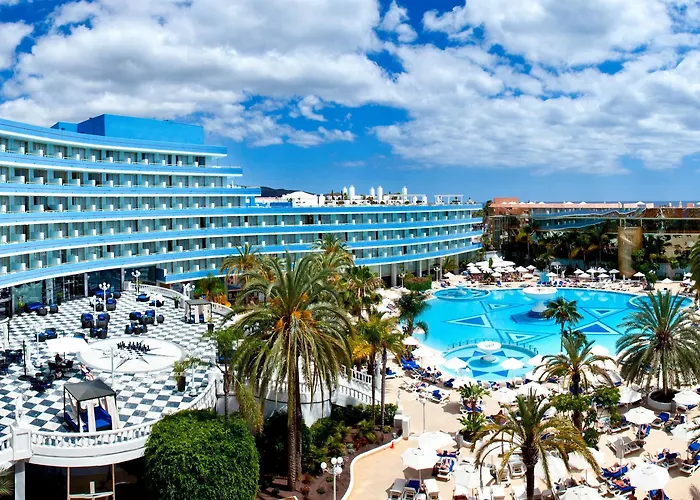 Отель Mediterranean Palace 5*