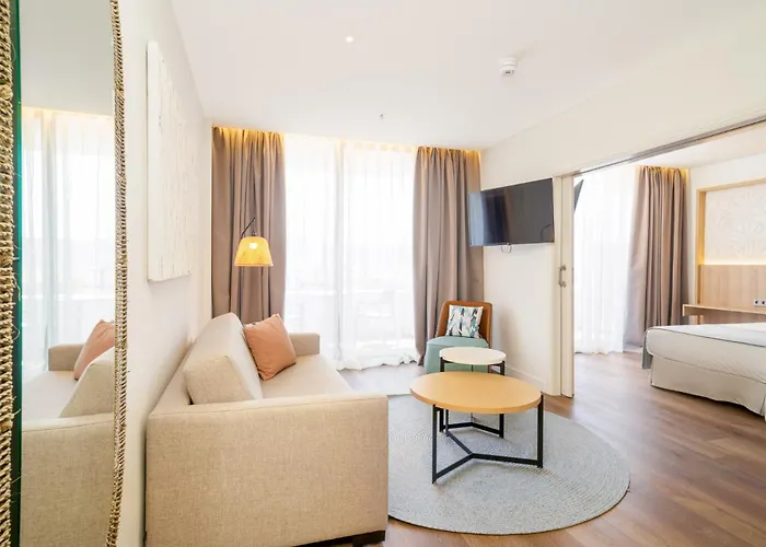 Hotell Mediterranean Palace 5*